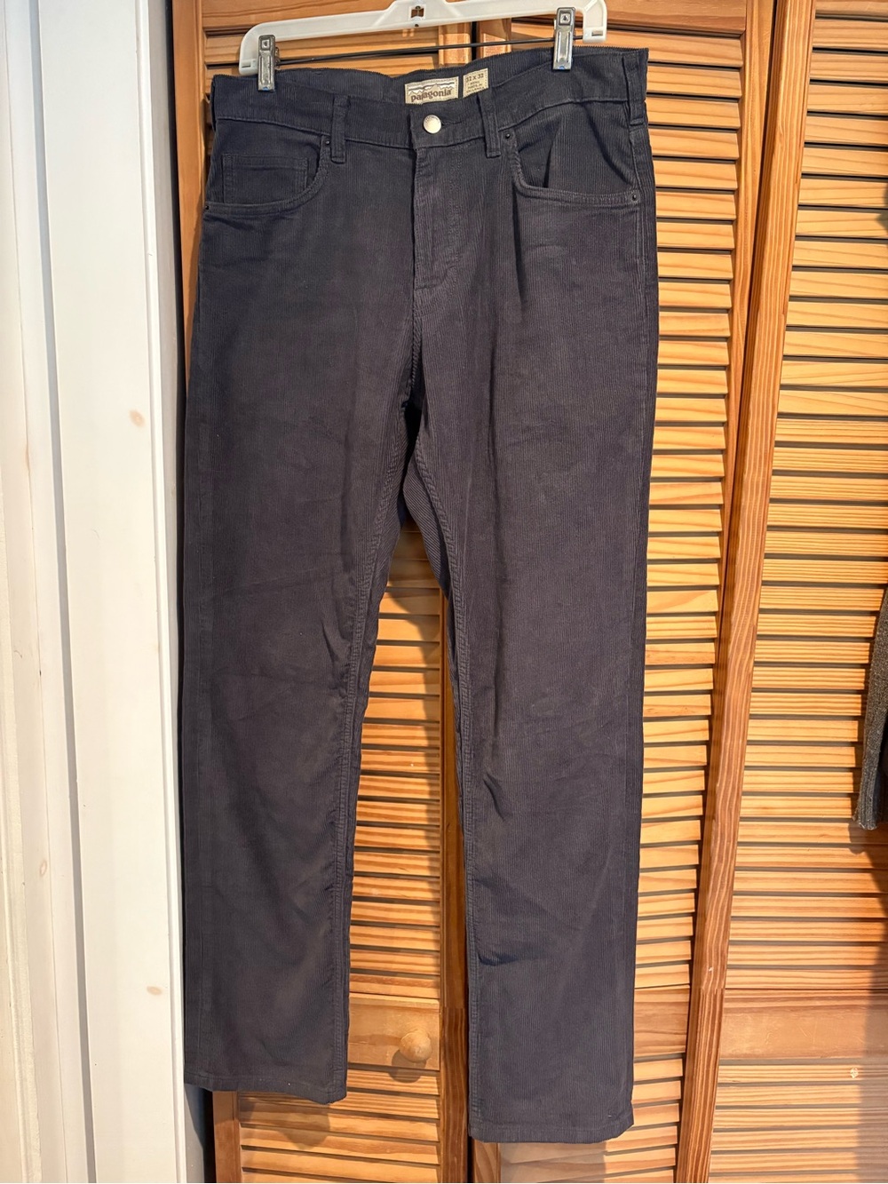 Patagonia Mens Organic Cotton Corduroy Jeans 32x32 Gray Straight Leg Gorpcore